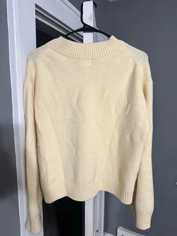 H&M Sweater - Image 3