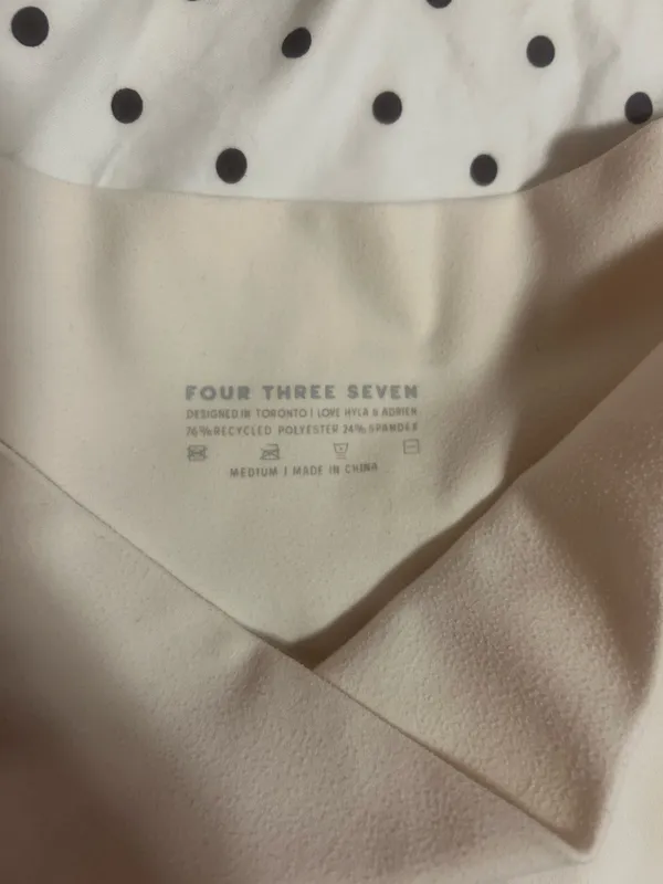 437 Set in Cream - Image 5