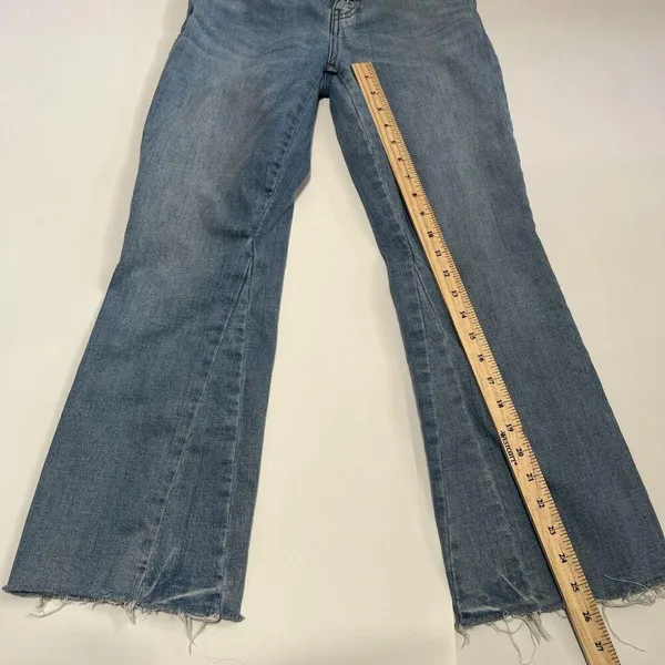 Sz 26 Rivet Detail Belt Out Crop Bootcut in Blue FREE PEOPLE - Image 6