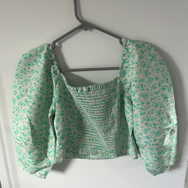 Levi’s Floral Crop Puff Sleeve Top - S - Image 2