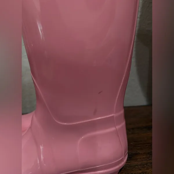 Seven7 brand. Womens Pink Glossy Rain Boots size 7 - Image 11