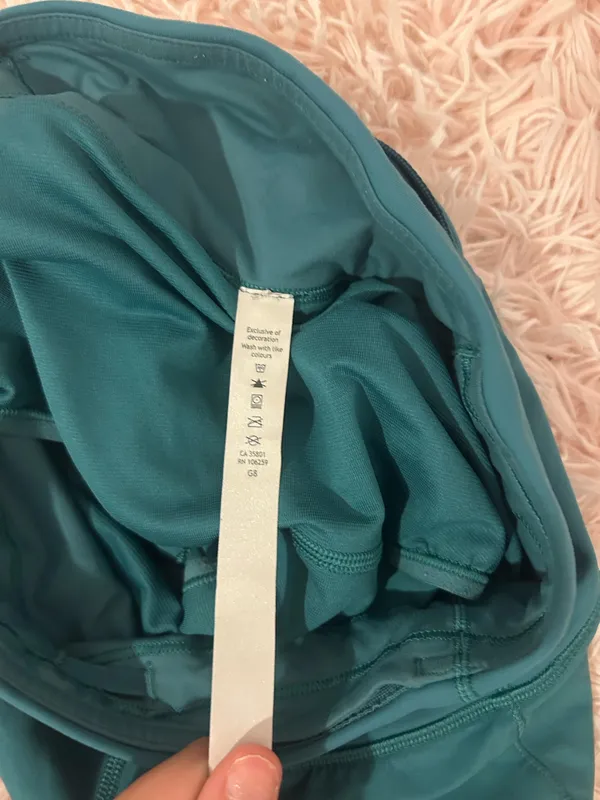 Lululemon Shorts Speed Up - Image 4