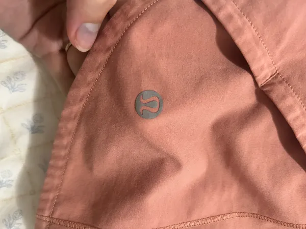 Lululemon Speed Up Shorts 4" - Image 4