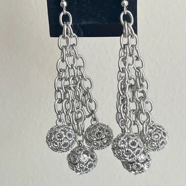 Dangle Earrings Silver Tone Chains Openwork Filigree Balls Fashion Jewelry 3.5in - Image 8