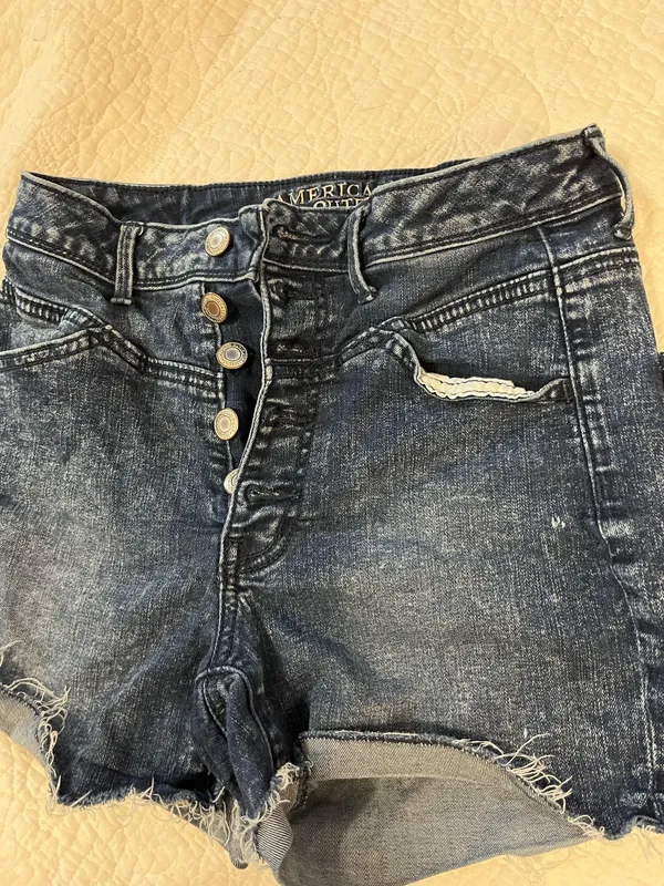 American Eagle high rise denim shorts - Image 3