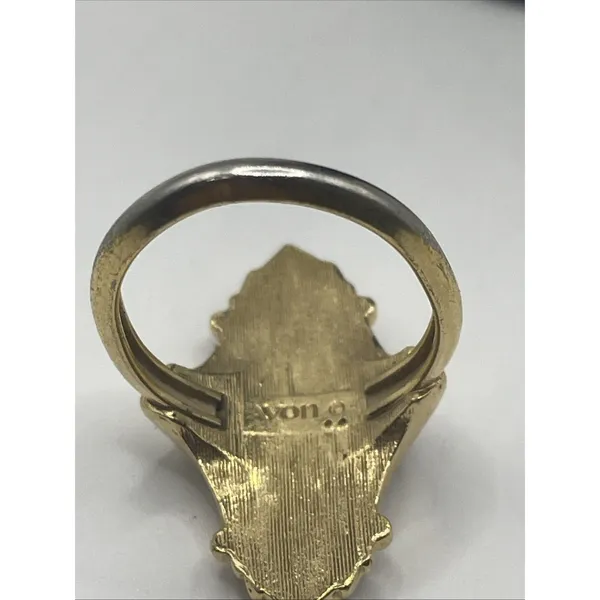 🔥VTG 1976 Avon Kensington Edwardian VIC Revival Goldtone Ring SZ 7 READ - Image 4