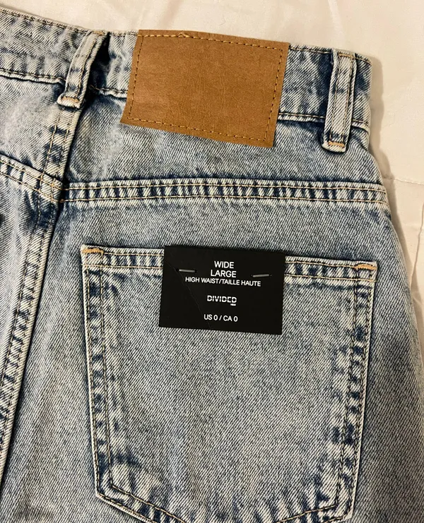 H&M wide leg jeans - Image 3