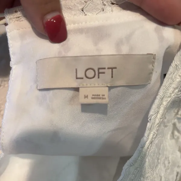 Loft Women's White Top Blouse Crochet Overlay Short‎ Ruffle Sleeves Size Medium - Image 5