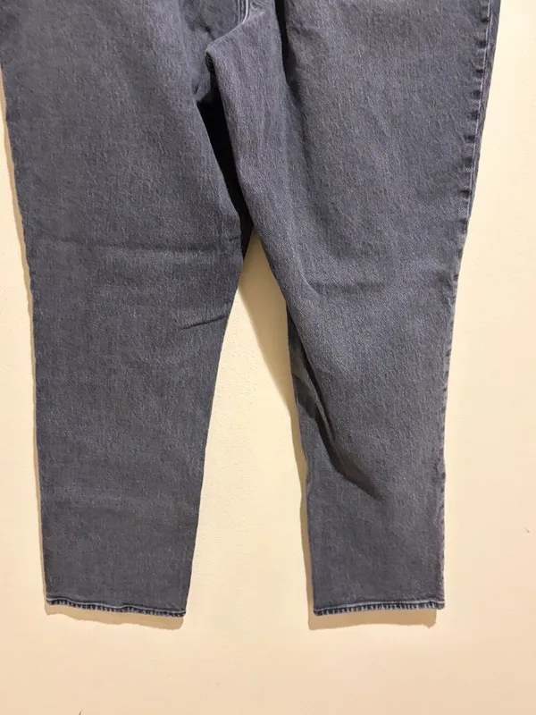 Abercrombie & Fitch Curve Love The '90s Straight Ultra High Rise Gray Jeans - Image 10