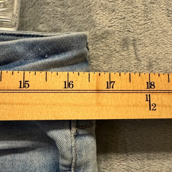 1973 | American Eagle Forever Soft Skinny Light Wash Jeans Women‎ 10 Regular - Image 3