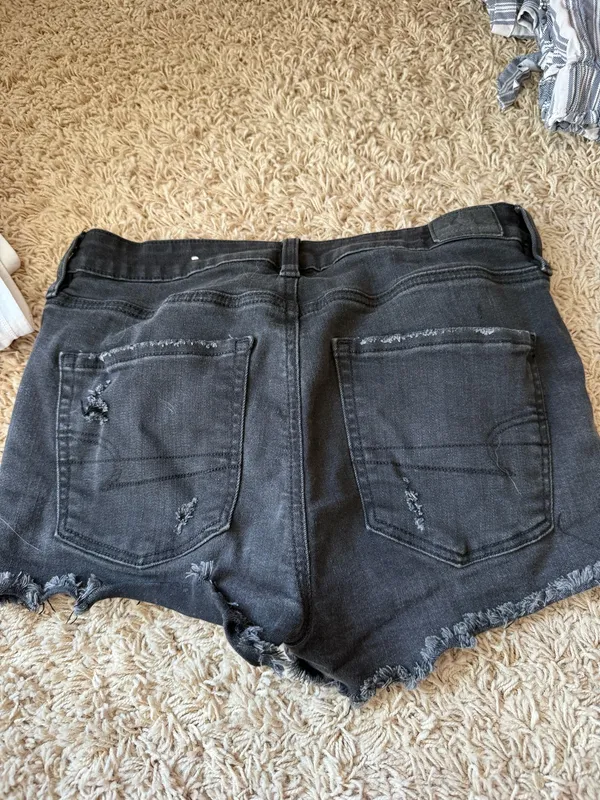 American Eagle Denim Shorts - Image 4