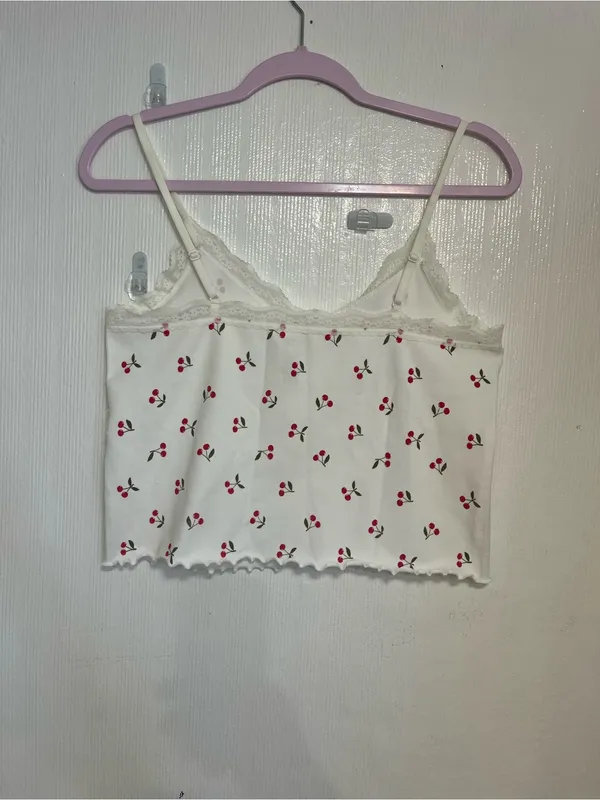 Francesca's Collections White Cherry Print Lace Trim Tank Size L - Image 4