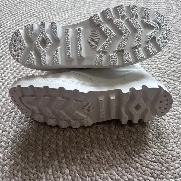 Palladium Pampa Hi Sneaker sz womens 8 - Image 7