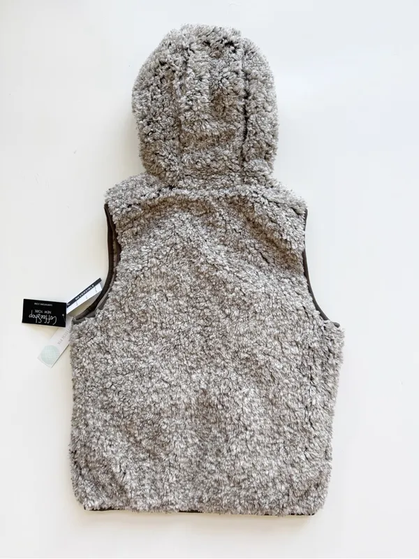 NWT CoffeeShop Reversible Faux Sherpa / Quilted Hooded Vest Taupe Size Small - Image 2