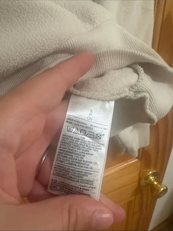 Old Navy Size Small Off-White Fleece Pullover Sweatshirt - Image 3