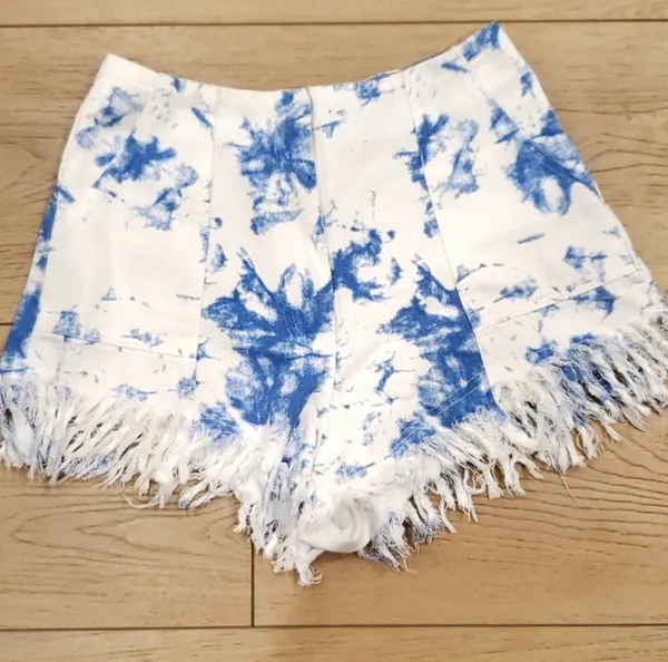 The Sang Bleached Set- Crop Top & Shredded Shorts - Image 6