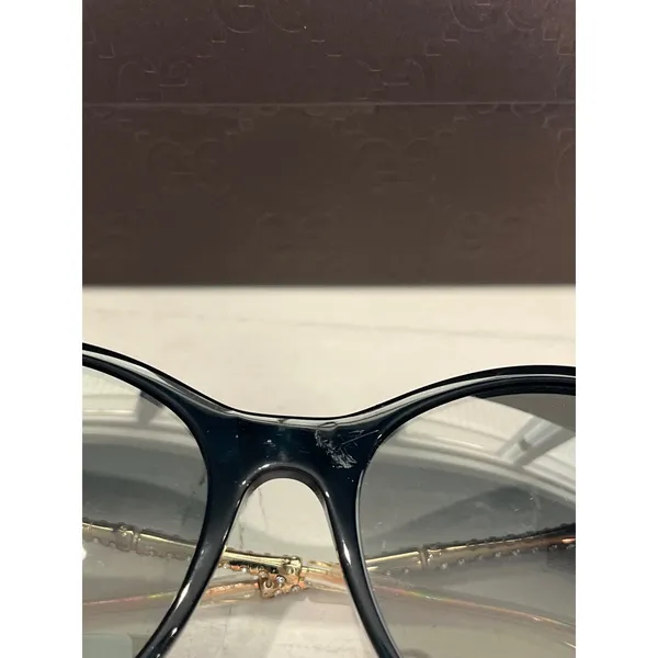 Gucci Women's Polarized Sunglasses Black Frame Gold Detail Designer‎ Eyewear - Image 7