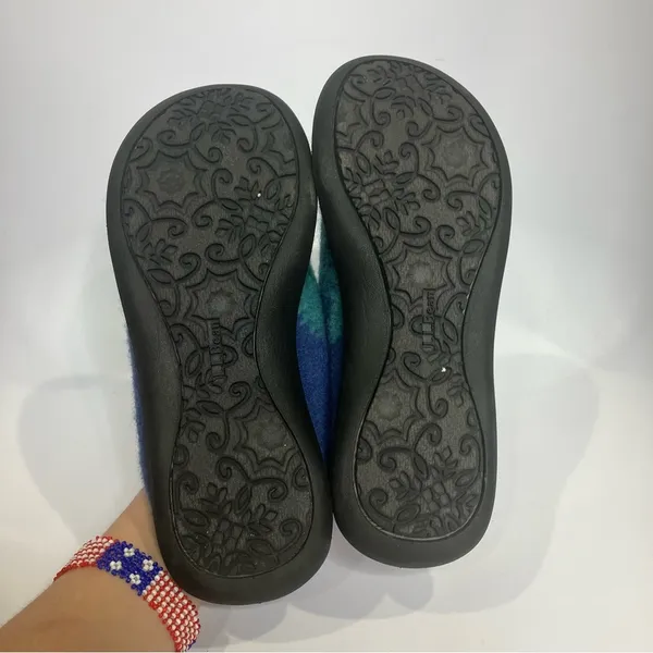 L.L. Bean women’s daybreak scuffs‎ motif slippers size 8 - Image 7
