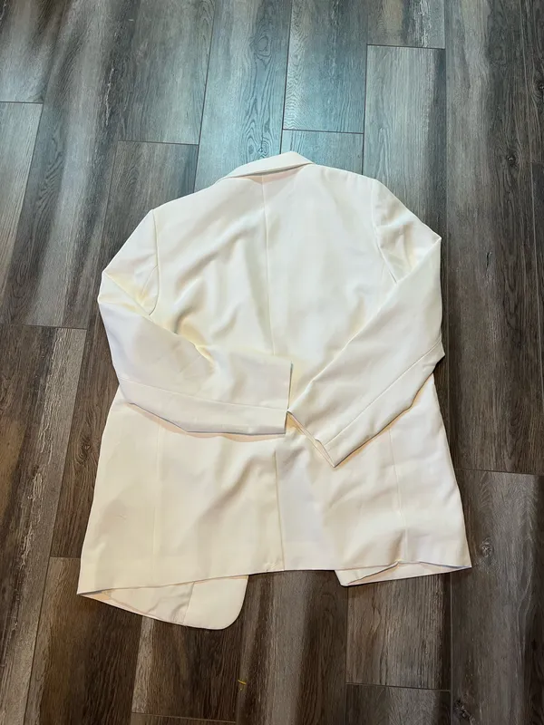 H&M Single Breasted Blazer in White - Image 4