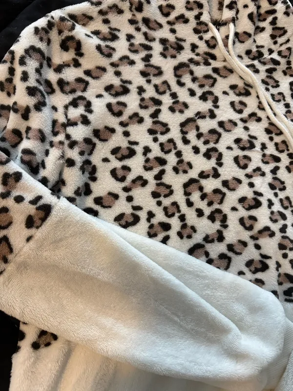 {SHEIN} Cozy Fuzzy Sherpa Leopard Cheetah Print Hoodie Pullover - Image 2
