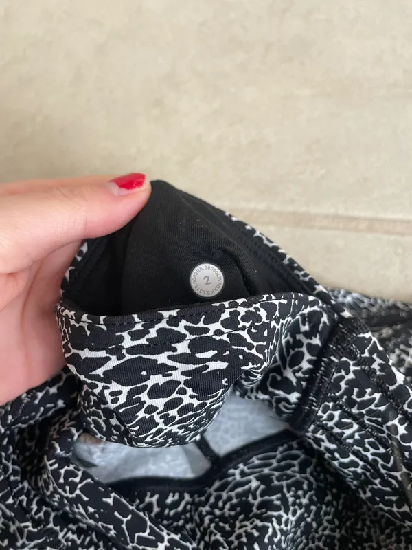 Lululemon black leggings - Image 5