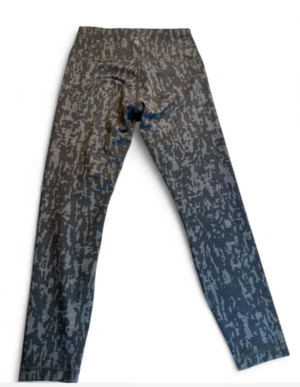 Lululemon gray & black camouflage leggings #activewear #athleisure - Image 2