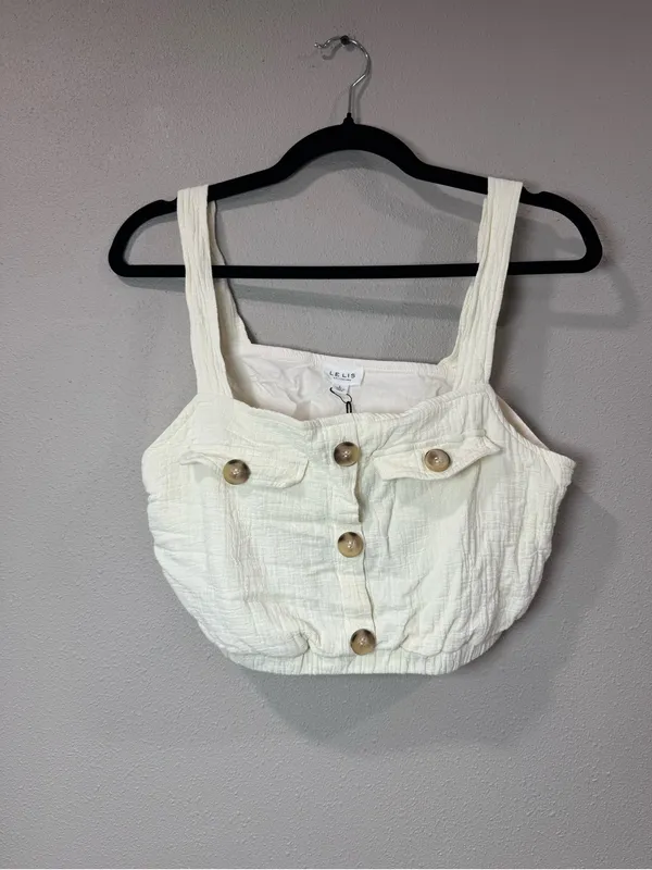 NWT Lelis Crop Top - Image 2