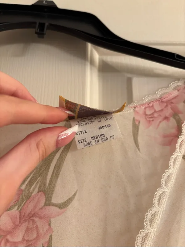 Vintage Sheer Floral Lace-Trim Robe - Image 3