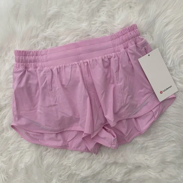 Lululemon Hotty Hot Low Rise Lined Short 2.5" Vita Pink Size 8 - Image 3