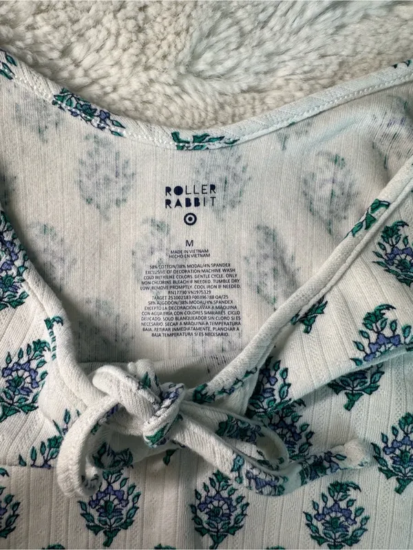 Roller Rabbit Floral Ruffle Pajama Top Size Medium - Image 3
