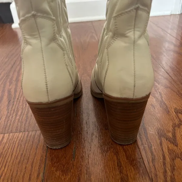 MIA Raylyn Western Boots Ivory Western Heeled Boot Size 7 Rodeo Pointed Toe - Image 9