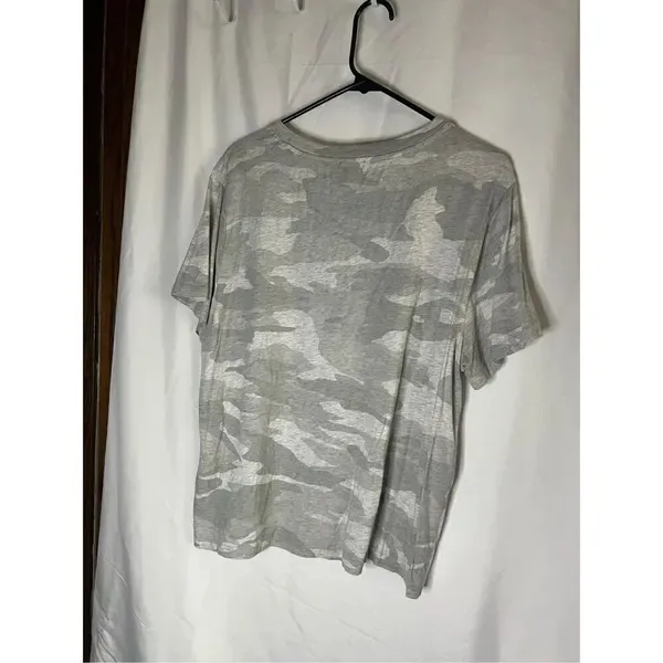 Splendid Grey Camo T-Shirt Woman’s Size XX-Large - Image 4