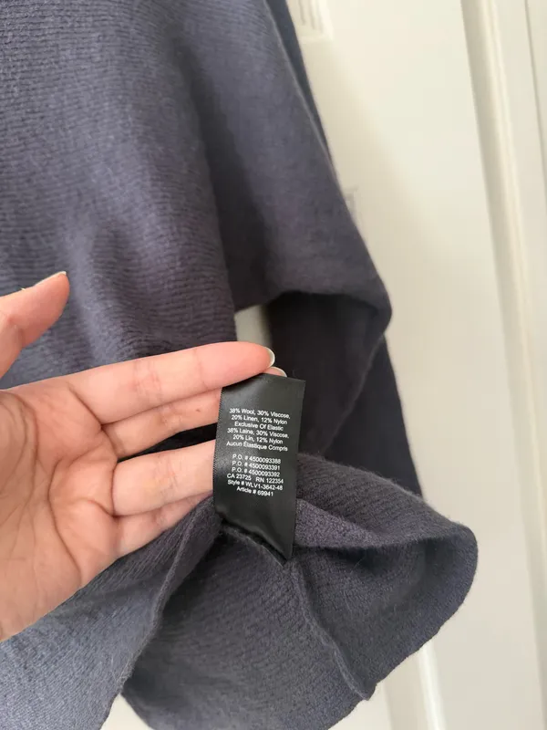 Aritzia Babaton Grey Turtleneck Sweater Top - Image 4