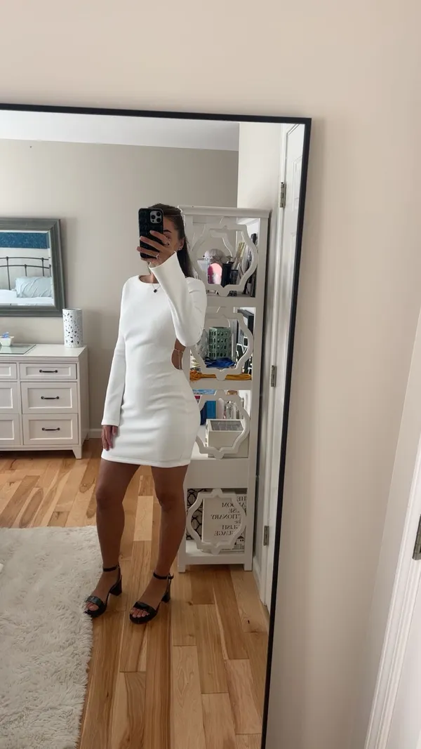 Selfie Leslie Dress - Image 5