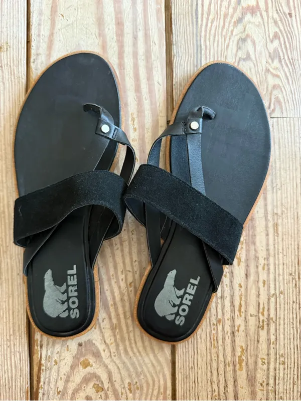 Sorel Women's Ella II Easy Flip Sandals size 8 - Image 2