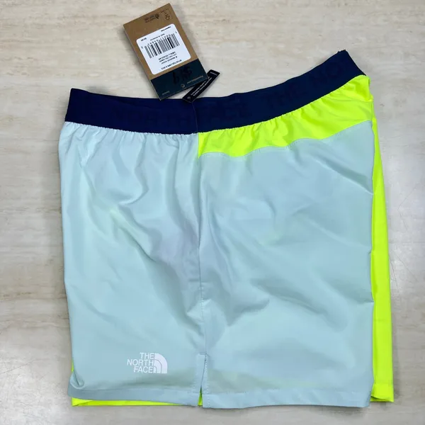 The North Face Wander Shorts Womens Small LED Yellow Misty Sage NF0A7QG3 - Image 3