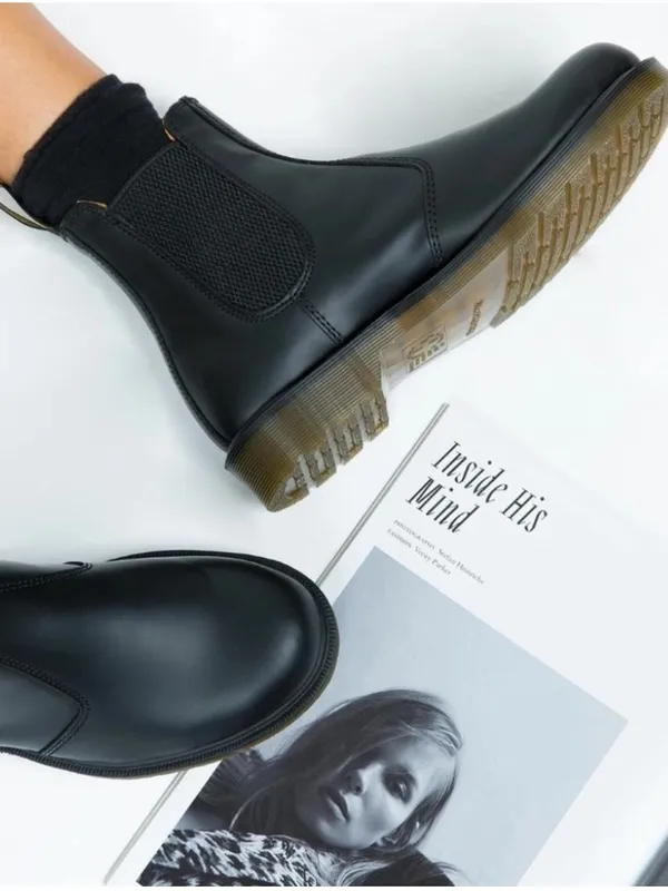 Dr. Martens 2976 Mono Chelsea Smooth Leather Ankle Boots - Image 2