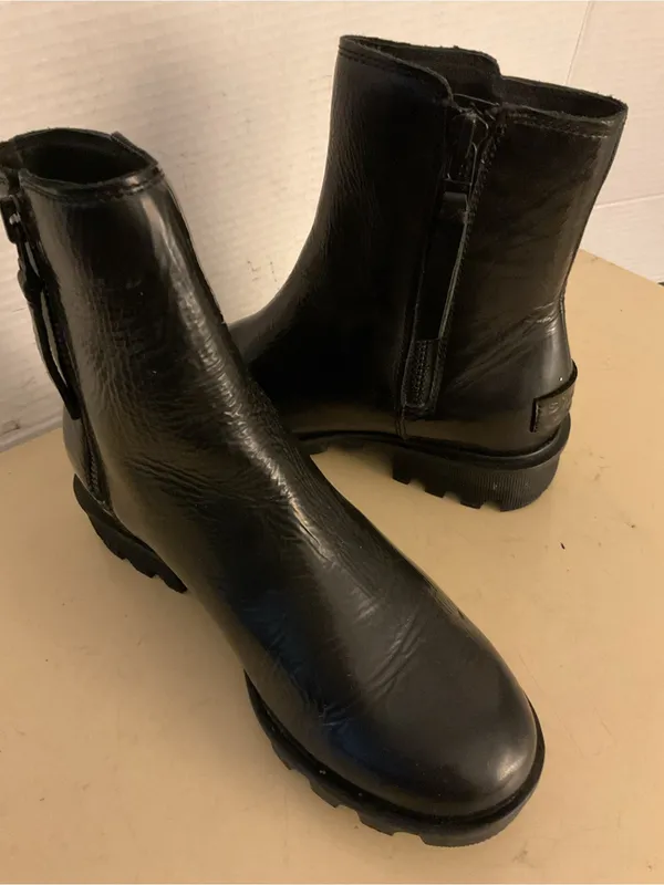 Sorel women Black Leather Chelsea Heeled waterproof Boots US 6 - Image 9