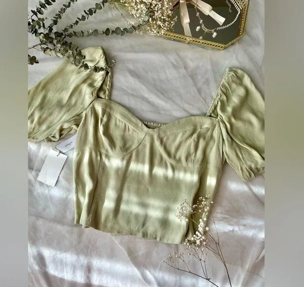 BNWT Aritzia Wilfred Novella Short Sleeve Blouse Top Pastel Sage Green - Image 3