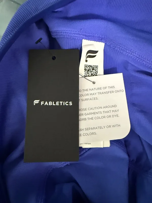 Fabletics Seamless Scrunch Short 4” - Image 5