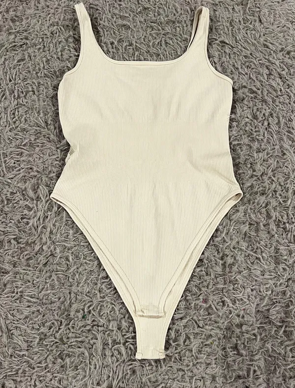 Amazon Seamless Sculpt Bodysuit - Image 2