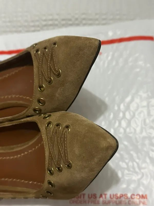 Coach varick grommet perforated suede pointed toe tan pumps - Image 6