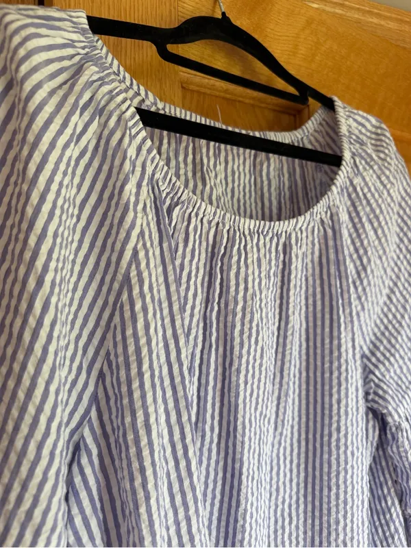 Blue White Striped Seersucker Coastal Blouse Bell Sleeve Scoop Neck Size M/L - Image 6