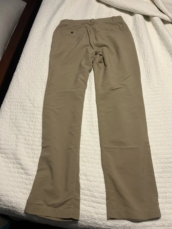 Under Armour Men’s Khaki’s 32x32 - Image 2