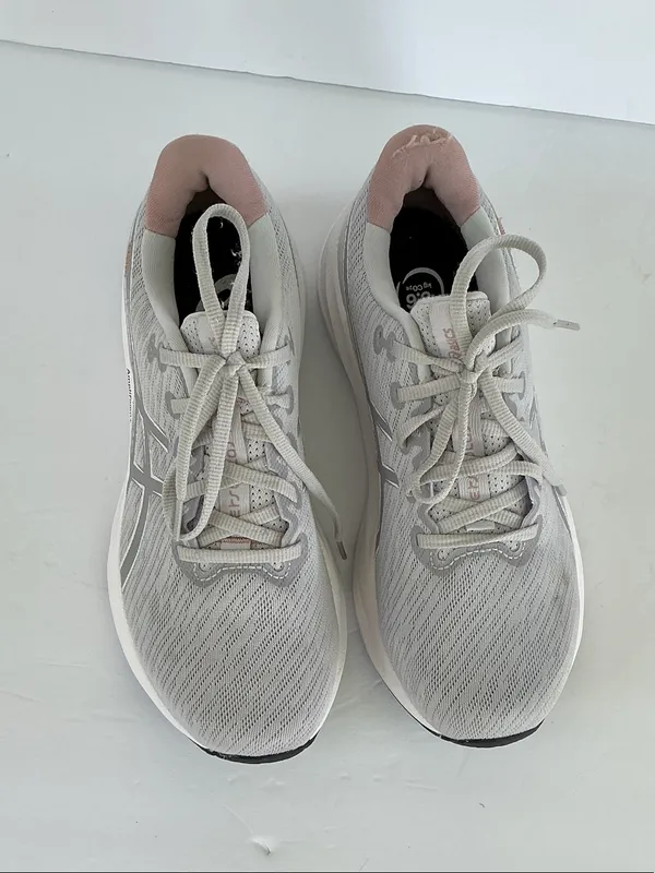 ASICS Versablast 4 Women's Gray Knit Sneakers with Pink Collar Trim - Image 6