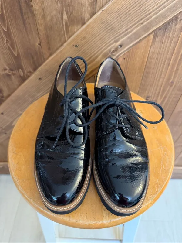 Franco Sarto Women’s Size 6 Black Patent Leather look Lace-Up Oxford Shoes - Image 2