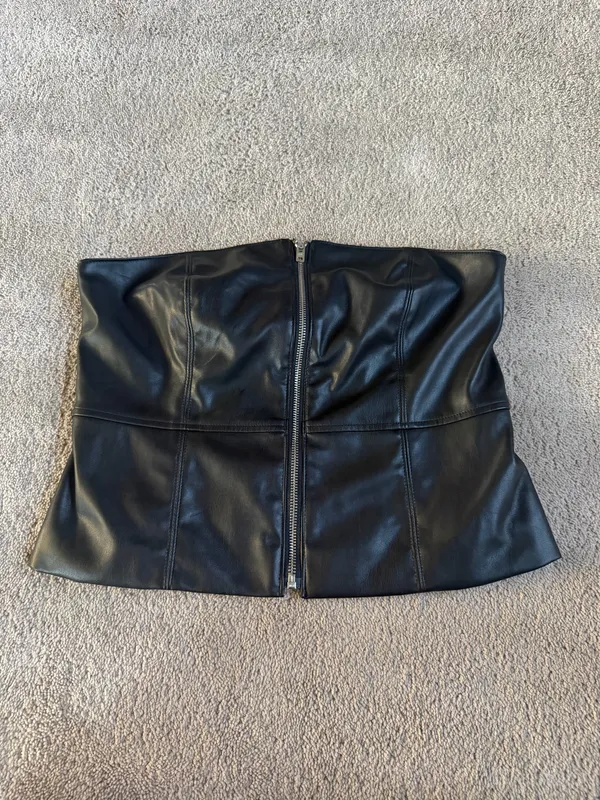 Banana Republic Black Faux Leather Corset Top – Size 10 - Image 2