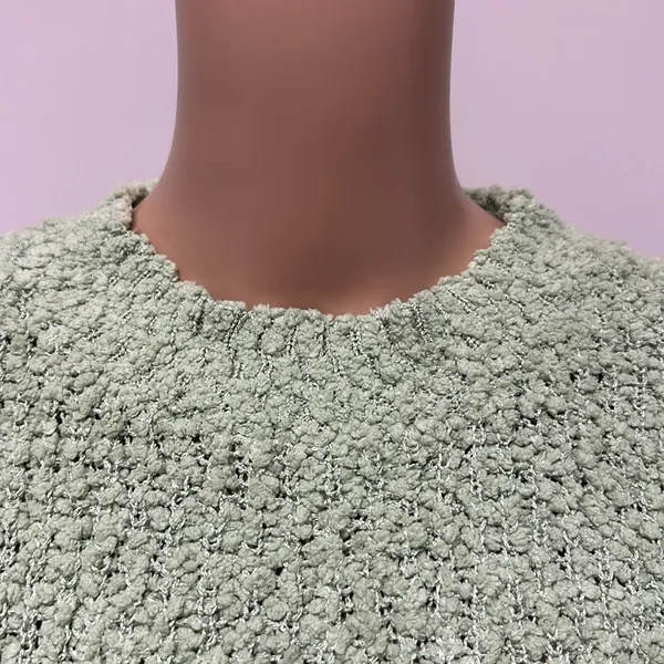 NWOT Green Chunky Knit Mockneck Sweater Size M - Image 2