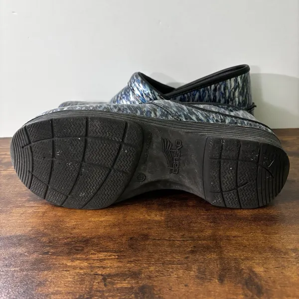 Dansko Pro LT Clogs Women's Size 10.5 US, 41 EU Blue Silver Black Patent Leather - Image 7