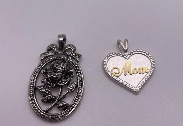 Lot Of 2Costume Pendants / Charms / Mom / I Love You Mom - Image 4